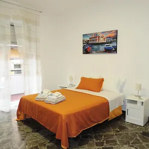 Lb&b Short , Bari Italy