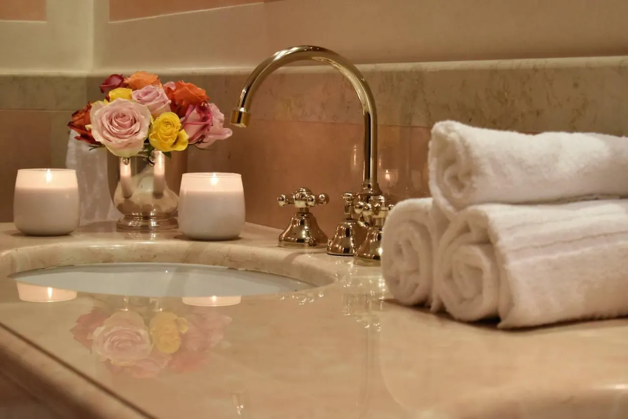 Palazzina Mori - Luxury B&B San Dona di Piave Bed & Breakfast